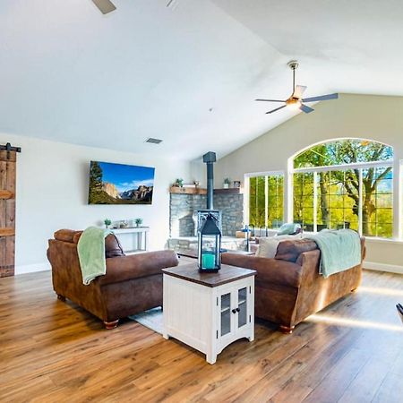 Mystic Mountain Villa, 14 Miles From Yosemite Oakhurst Exterior foto