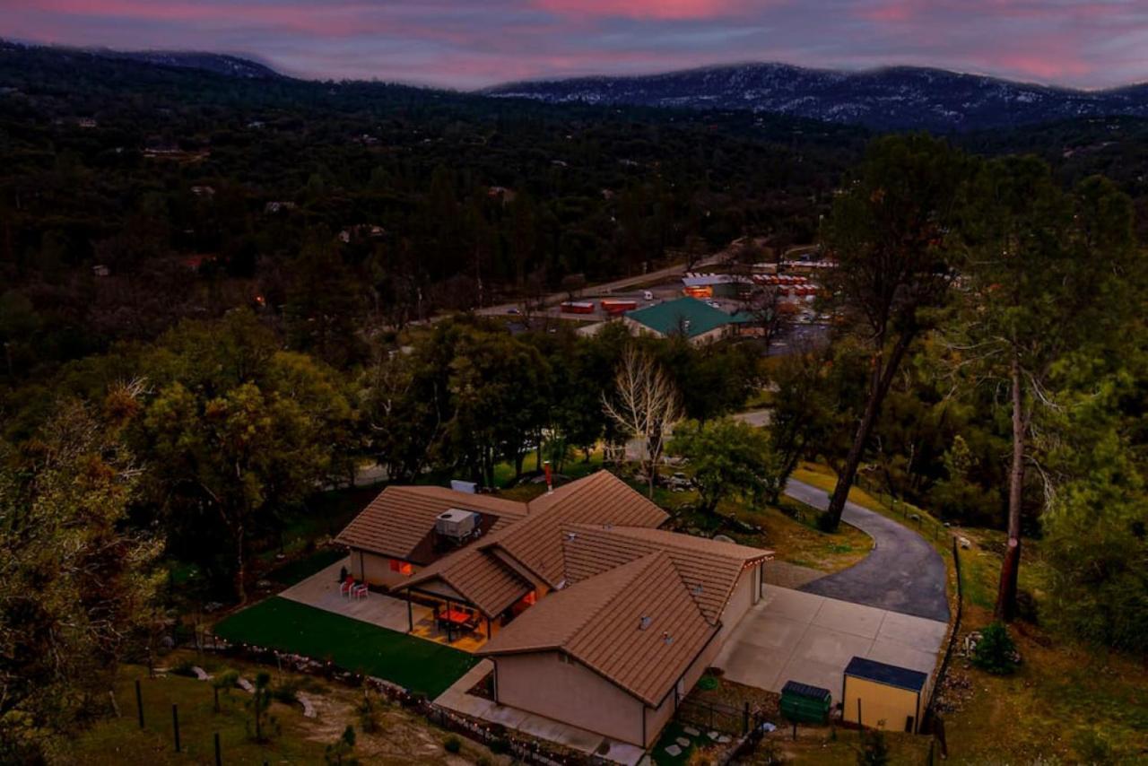 Mystic Mountain Villa, 14 Miles From Yosemite Oakhurst Exterior foto