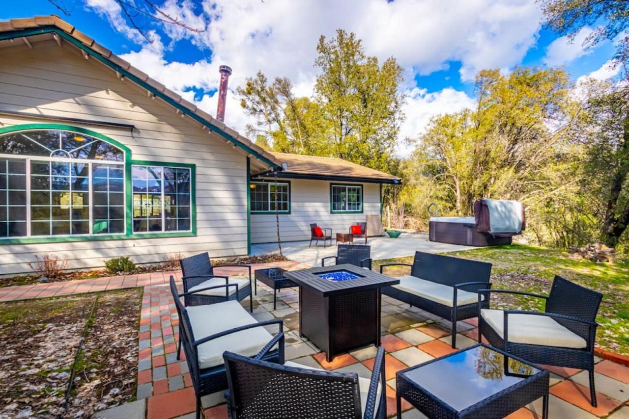 Mystic Mountain Villa, 14 Miles From Yosemite Oakhurst Exterior foto