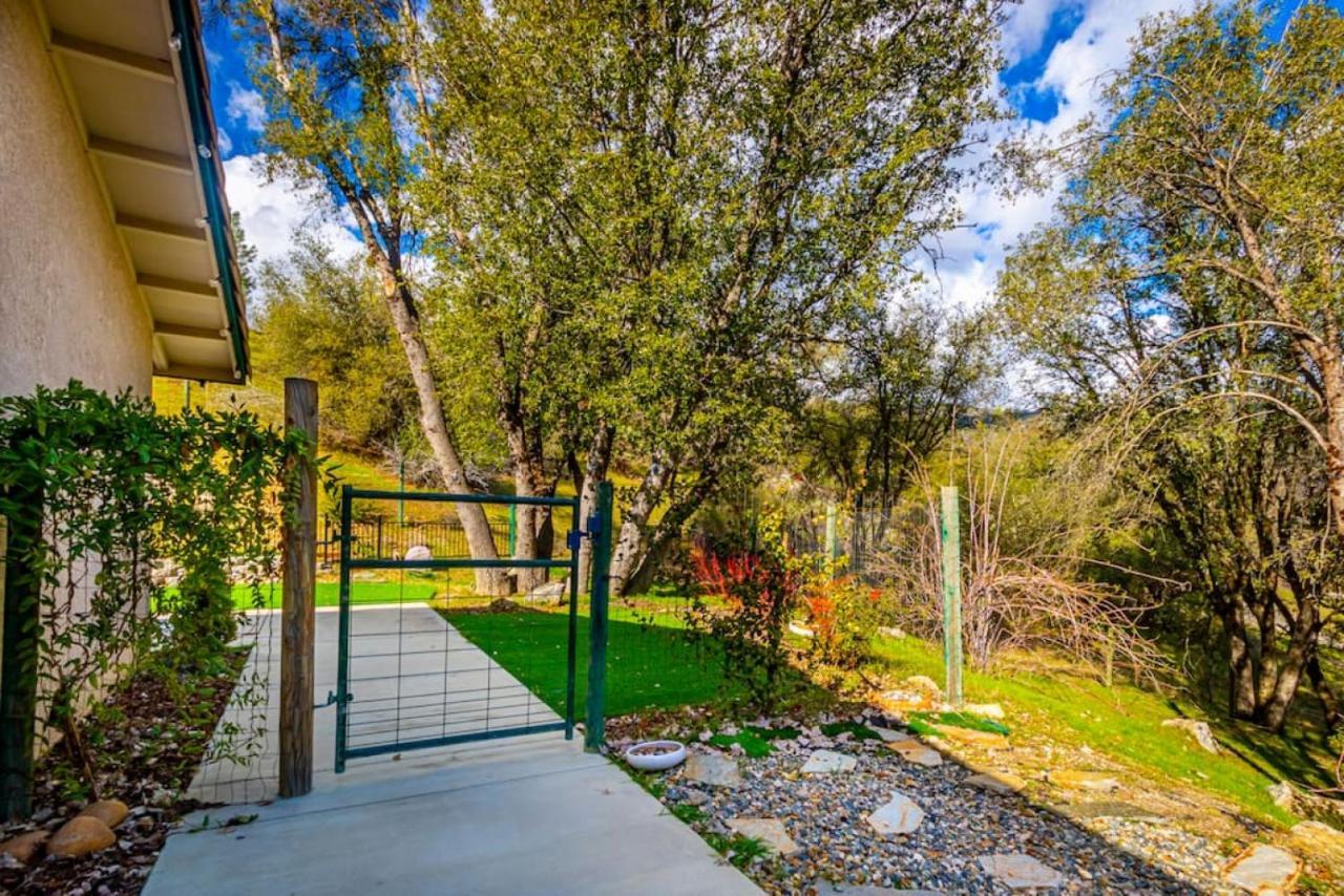 Mystic Mountain Villa, 14 Miles From Yosemite Oakhurst Exterior foto