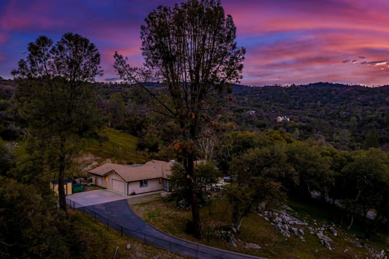 Mystic Mountain Villa, 14 Miles From Yosemite Oakhurst Exterior foto